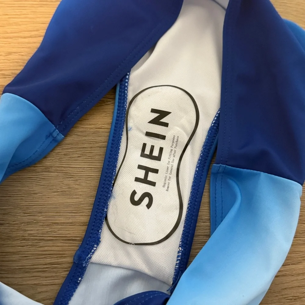 ☀️3 for $12 LOWEST PRICE! NWOT (hygienic liner attached) blue ombré swim bottoms